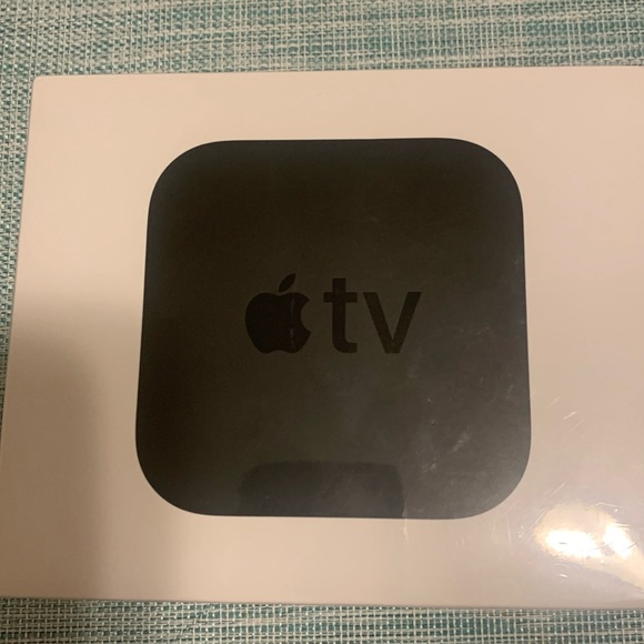 Apple tv 4 k with remote
